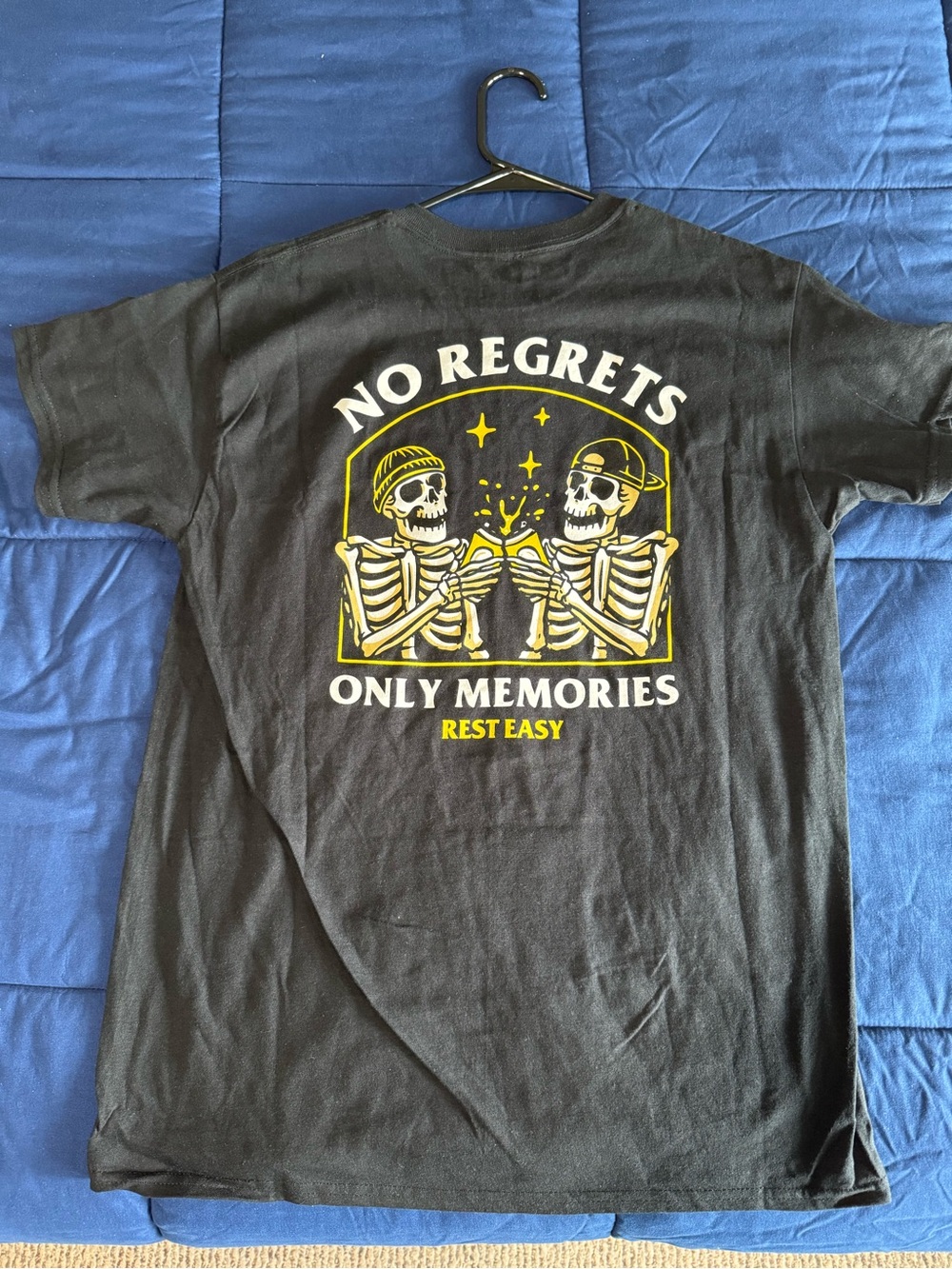 Rest Easy No Regrets Only Memories Medium Graphic Tee - Black
